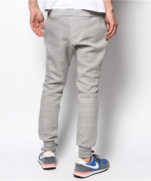 green label relaxing（グリーンレーベルリラクシング）の「★[ナイキ]NIKE TECH パンツ（その他パンツ・メンズ・グレー・MEDIUM/SMALL/LARGE）」の9枚目の写真