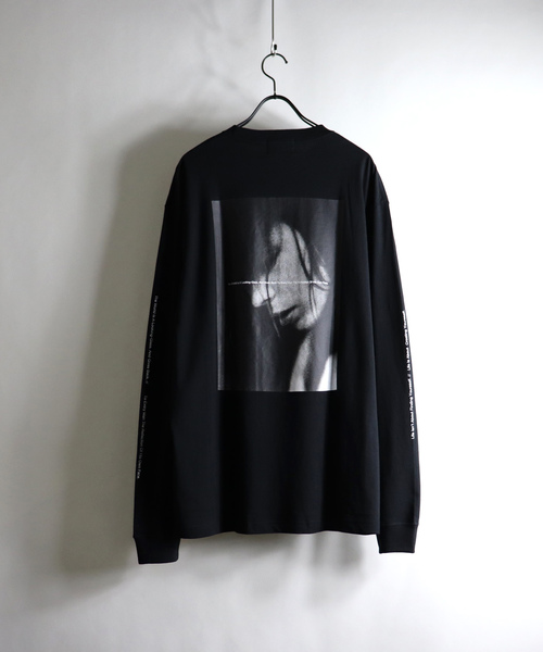 Confirm（コンファーム）の「Confirm / コンファーム フォトバックプリントロンT（Tシャツ/カットソー・メンズ・ホワイト/ブラック・M/L）」の2枚目の写真