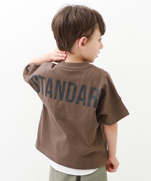 devirock（デビロック）の「バックロゴプリント半袖Tシャツ（Tシャツ/カットソー・キッズ・パープル系その他/モカ/ピンク系その他/イエロー系その他/パープル/ブルーグレー/ベージュ/ブラック/ダークオリーブ/ホワイト/ダークベージュ/ネイビー/ブルー系その他/バイオレット/グリーン系その他/グレー系その他/パープル系その他2・110cm/100cm/160cm/90cm/140cm/130cm/150cm/120cm/80ｃｍ）」の5枚目の写真