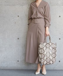 フロントボタンブラウス