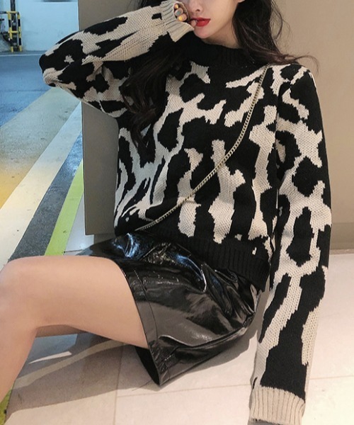 yuue' ( wear )(ユーイ)の「アニマル柄ショートニット / セーター(ニット/セーター・レディース・ブラック・FREE)」の4枚目の写真