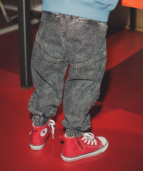 RADCHAP（ラッドチャップ）の「ケミカルデニムジョガーパンツ（デニムパンツ・キッズ・ブラック/サックスブルー・90cm/110cm/100cm/120cm/130cm/140cm）」の20枚目の写真