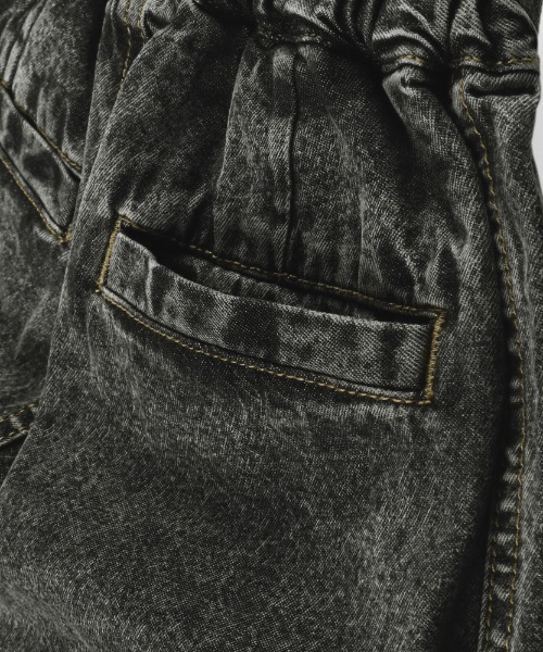 RADCHAP（ラッドチャップ）の「ケミカルデニムジョガーパンツ（デニムパンツ・キッズ・ブラック/サックスブルー・90cm/110cm/100cm/120cm/130cm/140cm）」の7枚目の写真