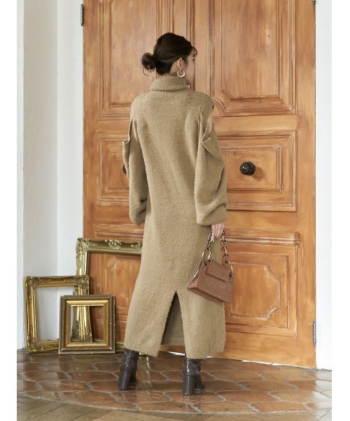 Darich（ダーリッチ）の「ショルダーオープンニットワンピース