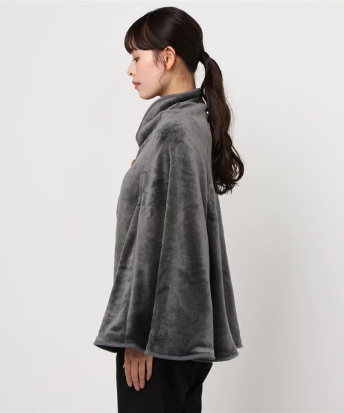 SFW（エスエフダブリュー）の「半円ケープ ポンチョ エコファー