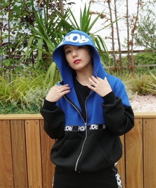 ROXY(ロキシー)の「BRUSH ZIP/ロキシー パーカー ジップアップ フィットネス ジム ヨガ ランニング ルームウェア・ワンマイルウェアにも(パーカー・レディース・ホワイト/ブルー/ブラック・SMALL/MEDIUM/LARGE)」の20枚目の写真