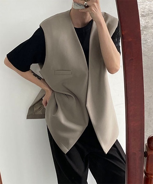 WESTBOY(ウエストボーイ)の「【COLN】Square Cut No-Collar Gillet Vest(ベスト・メンズ・ベージュ・L/XL)」の3枚目の写真