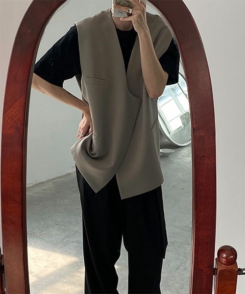 WESTBOY(ウエストボーイ)の「【COLN】Square Cut No-Collar Gillet Vest(ベスト・メンズ・ベージュ・L/XL)」の7枚目の写真