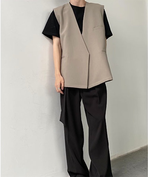 WESTBOY(ウエストボーイ)の「【COLN】Square Cut No-Collar Gillet Vest(ベスト・メンズ・ベージュ・L/XL)」の8枚目の写真