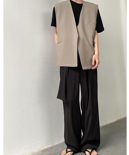 WESTBOY(ウエストボーイ)の「【COLN】Square Cut No-Collar Gillet Vest(ベスト・メンズ・ベージュ・L/XL)」の11枚目の写真