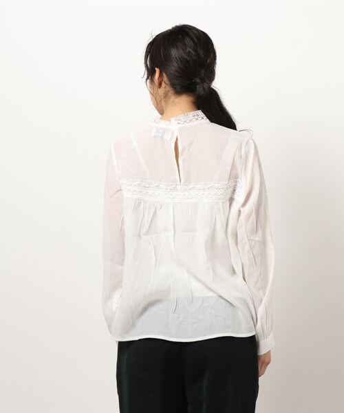 Clice de Paris（クリシェドゥパリス）の「K/透かし花刺繍BL（シャツ/ブラウス・レディース・オフホワイト・ONESIZE）」の2枚目の写真