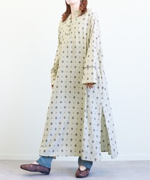 Monocoro toppi（モノコロトッピ）の「小紋柄 プリント チャイナロングワンピース（ワンピース・レディース）」