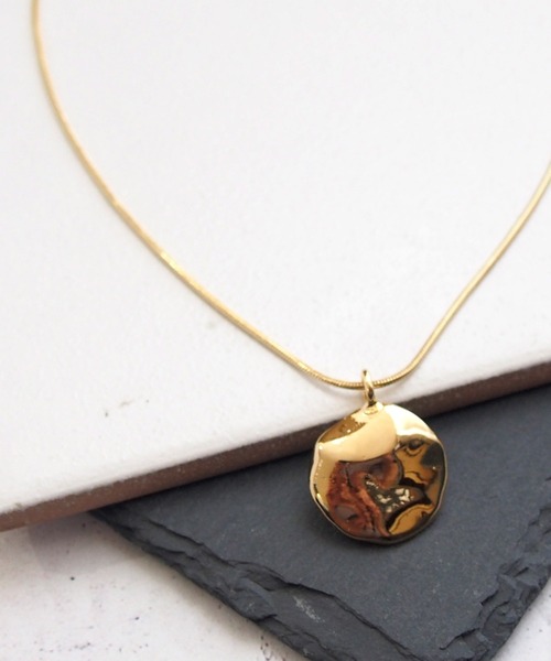 SALON(サロン)の「オリジナルコインプレートネックレス(ネックレス・レディース・ゴールド/シルバー・FREE)」の3枚目の写真