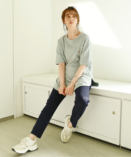 KANGOL EXTRA COMFORT（カンゴールエクストラコンフォート）の「ラウンドヘム　Kロゴワッペン半袖Tシャツ（Tシャツ/カットソー・レディース・チャコールグレー/ブルーグレー/オフホワイト/ベージュ・LL/M/L）」の3枚目の写真