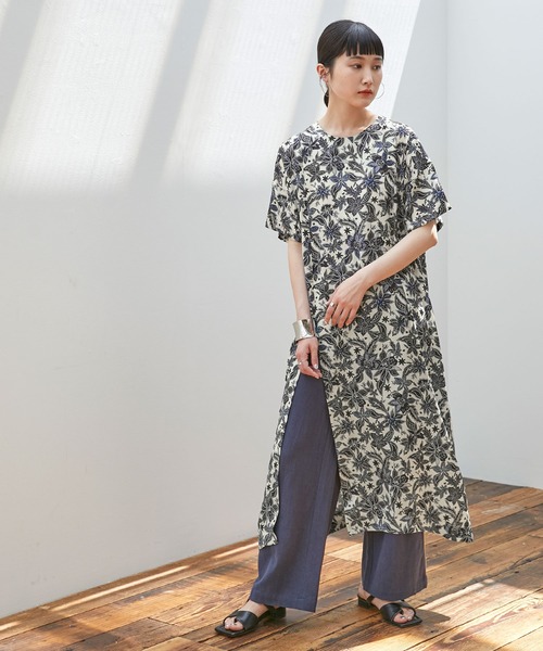 EMMA（EMMA CLOTHES）（エマ）の「【EMMA】オリジナルアートフラワープリントトップス（ワンピース・レディース・ホワイト/ブラウン・FREE）」の7枚目の写真