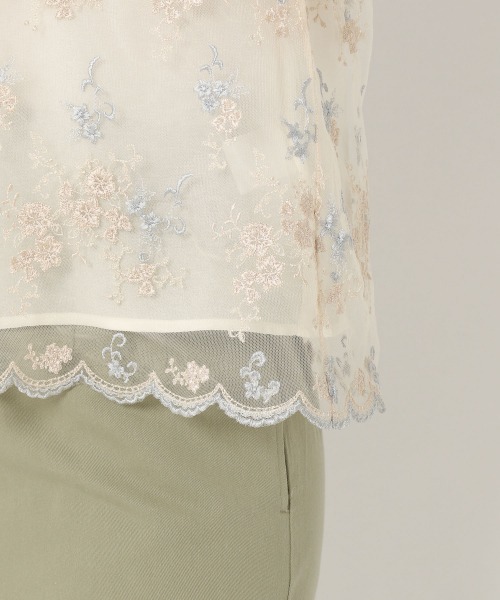 mysty woman（ミスティウーマン）の「ふんわり フローラル刺繍5分袖ブラウス 942708（シャツ/ブラウス・レディース・オフホワイト/グレー/ベージュ/ライトグリーン/イエロー/ブラック・FREE）」の18枚目の写真