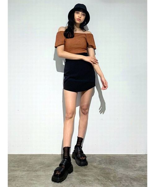 EMODA（エモダ）の「シャーリングミニマルパフトップ（Tシャツ/カットソー・レディース・ホワイト/ブラック/オレンジ/ブルー・FREE）」の5枚目の写真