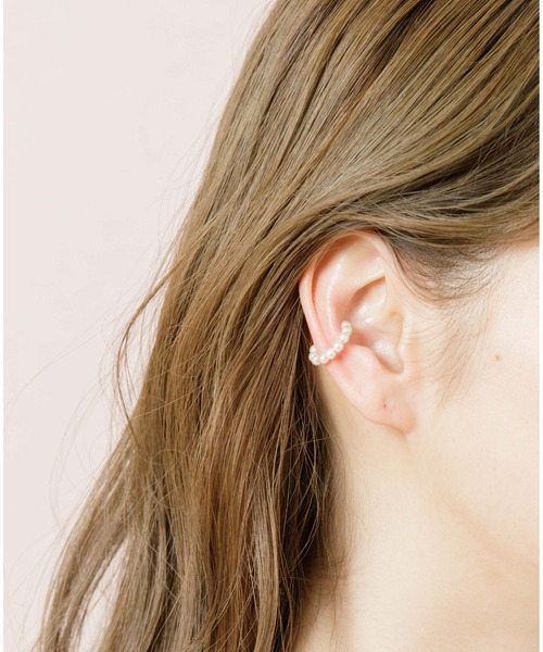 flower（フラワー）の「パーリーイヤーカフ（イヤーカフ・レディース・ホワイト・FREE）」の4枚目の写真