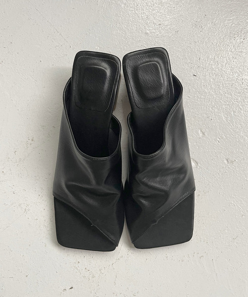 SANSeLF(サンセルフ)の「【SANSeLF】square open toe mule sans10s1(サンダル・レディース・ホワイト/ブラック/イエロー・40/38/39/35/36/37)」の2枚目の写真