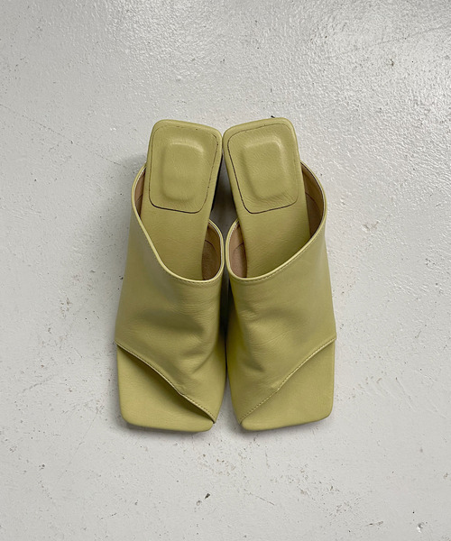 SANSeLF(サンセルフ)の「【SANSeLF】square open toe mule sans10s1(サンダル・レディース・ホワイト/ブラック/イエロー・40/38/39/35/36/37)」の14枚目の写真