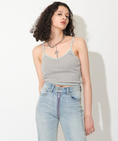 SPIRALGIRL(スパイラルガール)の「パット付きパイピングキャミソール(キャミソール・レディース・ブラック/グレー/オフホワイト・FREE)」の7枚目の写真