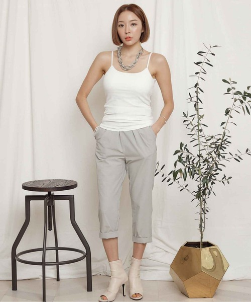 Chaco closet（チャコ クローゼット）の「リブ バックオープン カップ付きインナーレスキャミ（キャミソール・レディース・ホワイト/ブラック/ベージュ/グレー・FREE）」の14枚目の写真