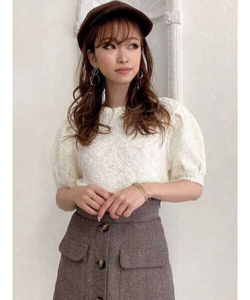 RESEXXY（リゼクシー）の「ブークレニットトップス（ニット/セーター・レディース・ホワイト/ブラック/ベージュ・FREE）」の2枚目の写真