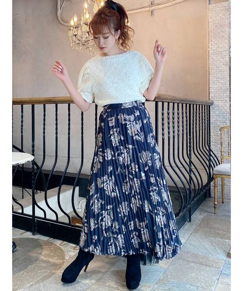 RESEXXY（リゼクシー）の「ブークレニットトップス（ニット/セーター・レディース・ホワイト/ブラック/ベージュ・FREE）」の22枚目の写真