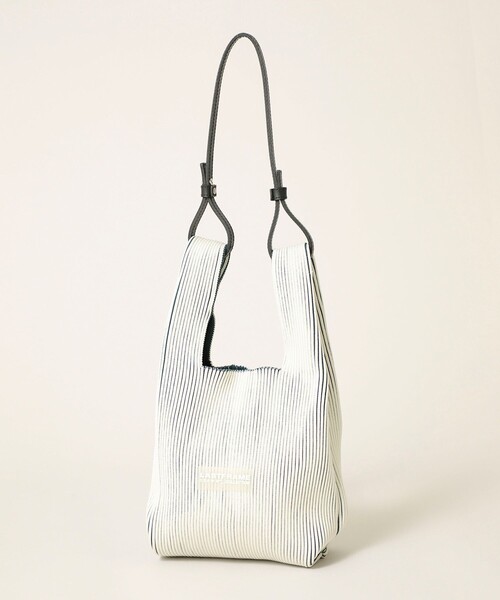 LASTFRAME(ラストフレーム)の「2トーンマーケットバッグスモール L21216(ショルダーバッグ・レディース・ダークグリーン/アイボリー・FREE)」の3枚目の写真