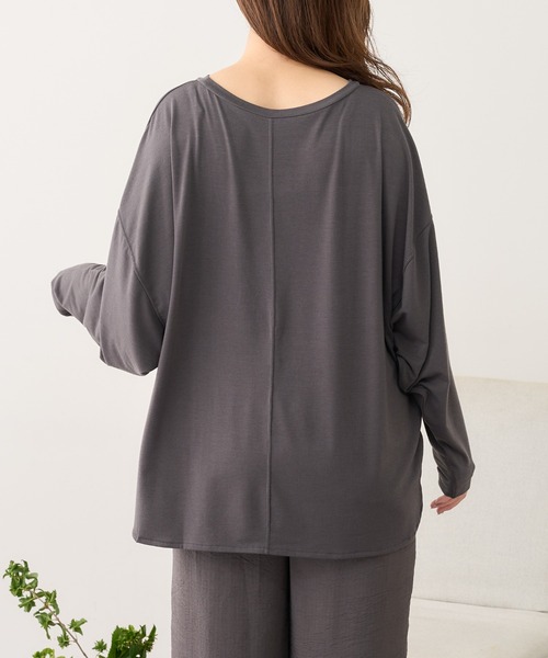 natural couture(ナチュラルクチュール)の「【おうちナチュ】シアバター加工ドルマンロゴT(Tシャツ/カットソー・レディース・オフホワイト/ラベンダー/スミクロ・FREE)」の20枚目の写真
