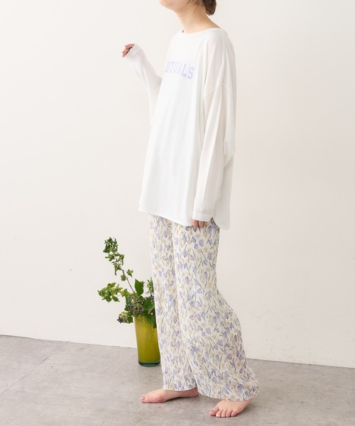 natural couture(ナチュラルクチュール)の「【おうちナチュ】シアバター加工ドルマンロゴT(Tシャツ/カットソー・レディース・オフホワイト/ラベンダー/スミクロ・FREE)」の13枚目の写真
