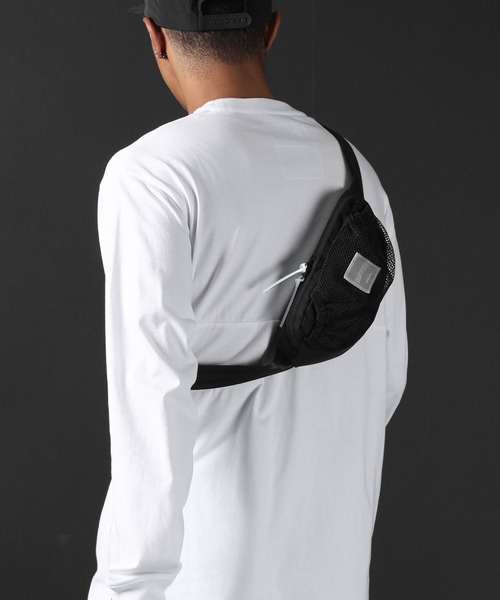 The DUFFER of ST.GEORGE（ザダファーオブセントジョージ）の「〔BLACK LABEL〕"A-PACK" WAIST BAG：ウエストバッグ ボディバッグ（ボディバッグ/ウエストポーチ・メンズ・ブラック・F）」の5枚目の写真