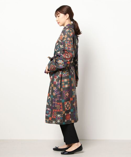 チチカカ（チチカカ）の「アメリカンキルトプリントガウン（チェスターコート・レディース・ブラック/レッド・FREE）」の21枚目の写真