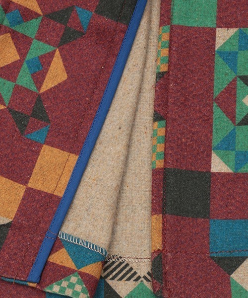 チチカカ（チチカカ）の「アメリカンキルトプリントガウン（チェスターコート・レディース・ブラック/レッド・FREE）」の17枚目の写真