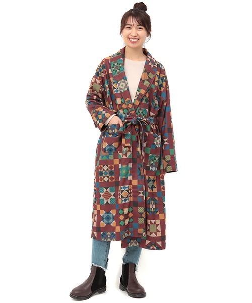 チチカカ（チチカカ）の「アメリカンキルトプリントガウン（チェスターコート・レディース・ブラック/レッド・FREE）」の9枚目の写真