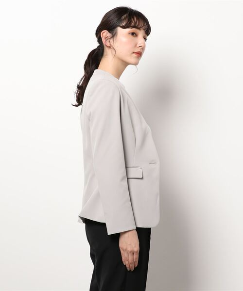 m.f.editorial(エムエフエディトリアル)の「エムエフエディトリアルレディース/m.f.editorial:Women ダブルクロス セットアップ カラーレスジャケット (セットアップパンツ・スカートございます)(スーツジャケット・レディース・ライトグレー・S/X-LARGE/MEDIUM/LARGE)」の2枚目の写真