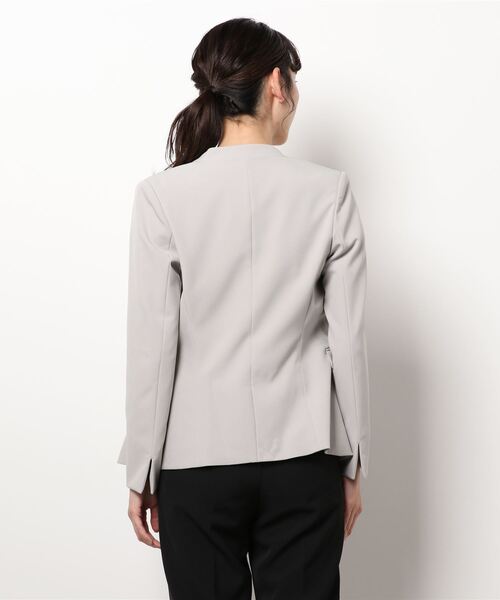 m.f.editorial(エムエフエディトリアル)の「エムエフエディトリアルレディース/m.f.editorial:Women ダブルクロス セットアップ カラーレスジャケット (セットアップパンツ・スカートございます)(スーツジャケット・レディース・ライトグレー・S/X-LARGE/MEDIUM/LARGE)」の3枚目の写真