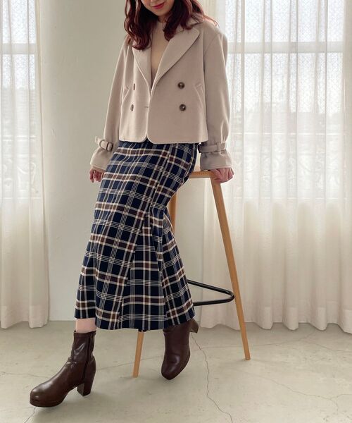 MAJESTIC LEGON（マジェスティックレゴン）の「Ladyショートコート（その他アウター・レディース・アイボリー/モカ/グレイッシュベージュ・SMALL/MEDIUM）」の11枚目の写真