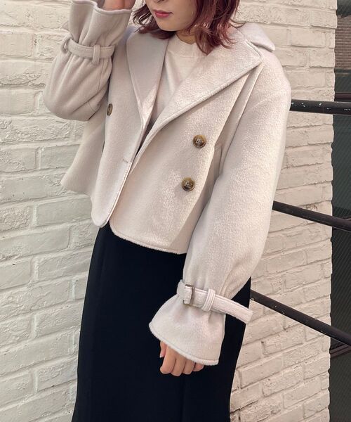 MAJESTIC LEGON（マジェスティックレゴン）の「Ladyショートコート（その他アウター・レディース・アイボリー/モカ/グレイッシュベージュ・SMALL/MEDIUM）」の7枚目の写真