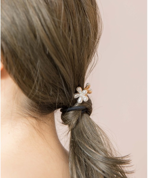 flower（フラワー）の「パールペタルクリップ（バレッタ/ヘアクリップ・レディース・ホワイト・FREE）」の3枚目の写真