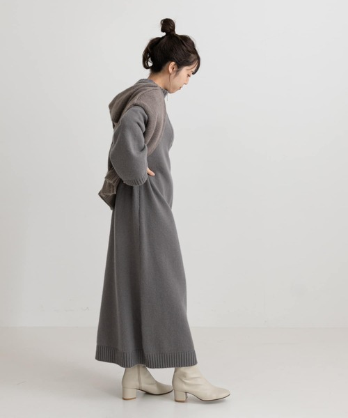 LAATO（ラート）の「ZIP KNIT ONE PIECE（ワンピース・レディース・ベージュ/グレー・FREE）」の22枚目の写真