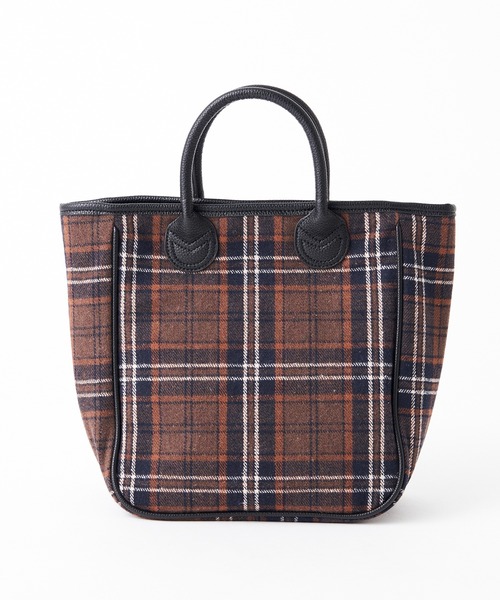 un dix cors（アンディコール）の「シーズンムードを高めてくれる　チェック柄ハンドルトートバッグ（トートバッグ・レディース・ブラウン/グリーン・FREE）」の4枚目の写真