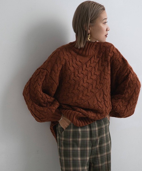 bohmal（ボマール）の「ケーブル切替ハイネックニット（ニット/セーター・レディース・ベージュ/アイボリー/グリーン/イエロー/アッシュグレー/ブラウン・FREE）」の4枚目の写真