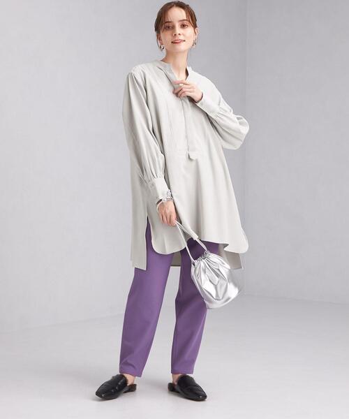 green label relaxing(グリーンレーベルリラクシング)の「キリカエ オーバーサイズ ブラウス(シャツ/ブラウス・レディース・ライトグレー/オフホワイト/モカ・FREE)」の5枚目の写真