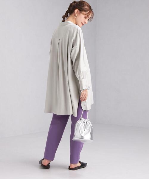 green label relaxing(グリーンレーベルリラクシング)の「キリカエ オーバーサイズ ブラウス(シャツ/ブラウス・レディース・ライトグレー/オフホワイト/モカ・FREE)」の11枚目の写真