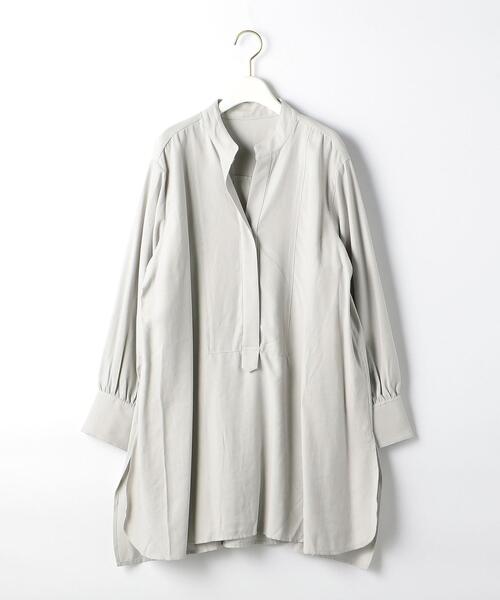 green label relaxing(グリーンレーベルリラクシング)の「キリカエ オーバーサイズ ブラウス(シャツ/ブラウス・レディース・ライトグレー/オフホワイト/モカ・FREE)」の6枚目の写真