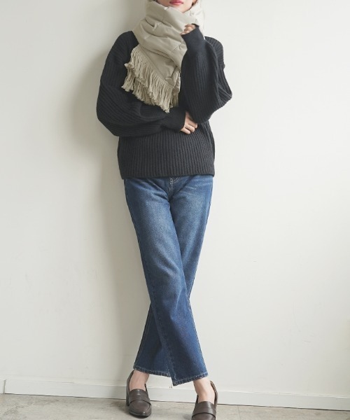 Futier land(フューティアランド)の「中綿キルトボリュームマフラー(マフラー・レディース・ライトグレー/ブラック/アイボリー・FREE)」の15枚目の写真