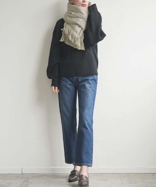 Futier land(フューティアランド)の「中綿キルトボリュームマフラー(マフラー・レディース・ライトグレー/ブラック/アイボリー・FREE)」の16枚目の写真