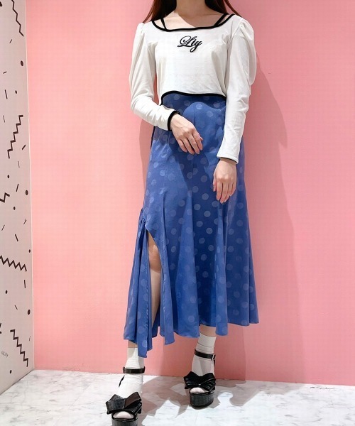 lilLilly（リルリリー）の「バックオープンベロアトップス（Tシャツ/カットソー・レディース・ホワイト/ブラック・FREE）」の7枚目の写真