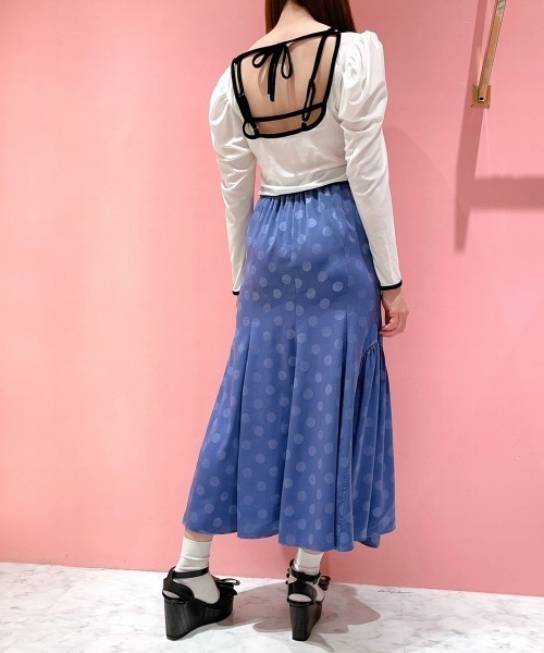 lilLilly（リルリリー）の「バックオープンベロアトップス（T